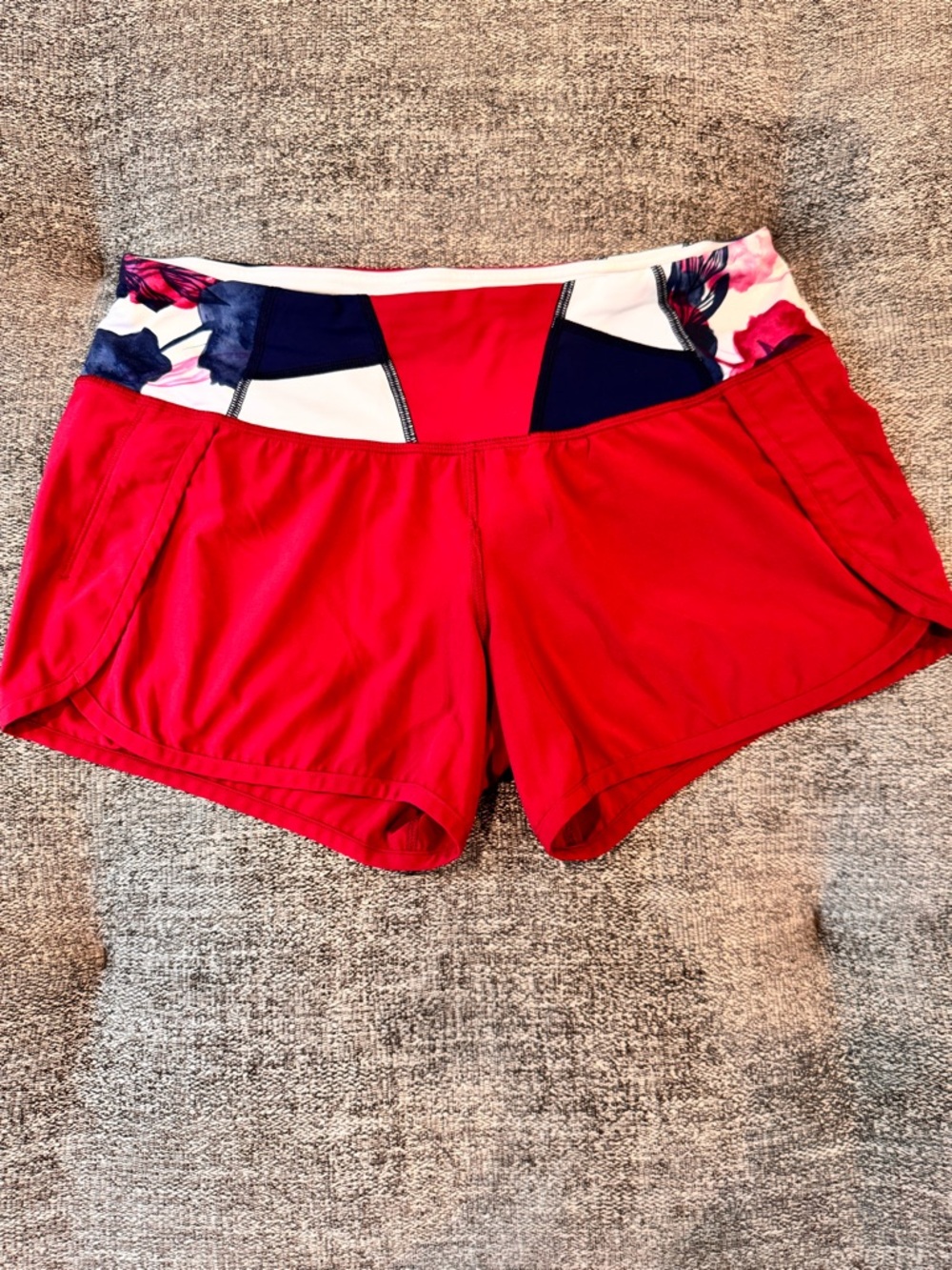 lululemon athletica Red Athletic Shorts with Floral & Navy Waistband size 6